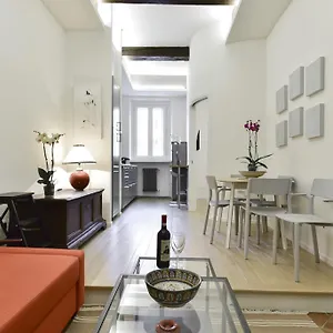https://campo-de-fiori-brand-new-apartment.it-romehotels.com